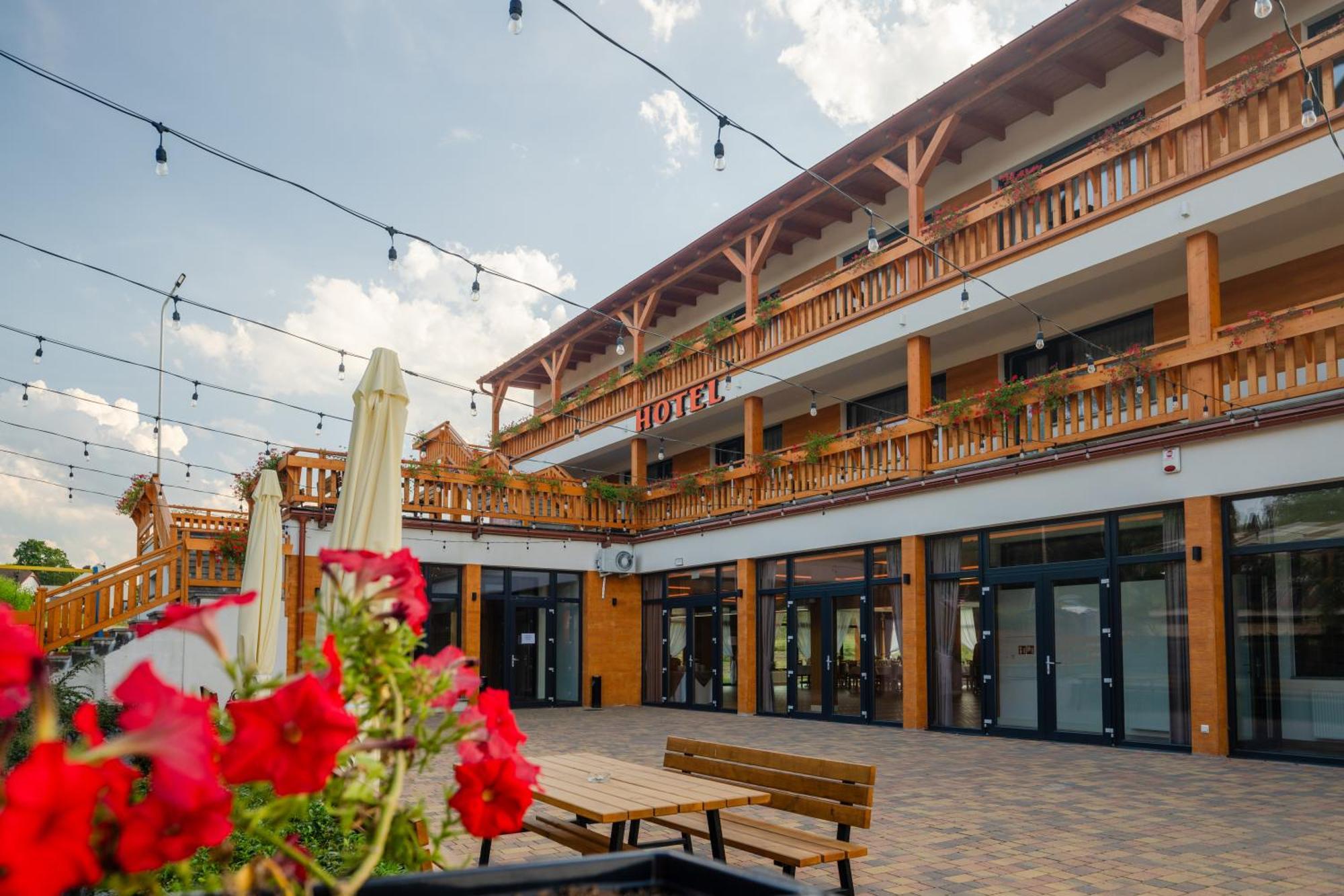 Mazurkowa - Z Widokiem Na Karkonosze I Sniezke, Darmowy Parking, Obok Restauracja Mazurkowa Chata Jelenia Góra Kültér fotó